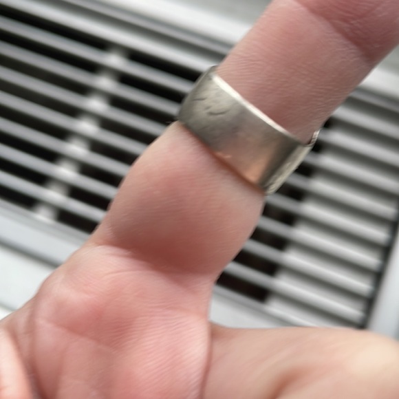 SALE -Handmade Wolf’s Head Ring - Picture 8 of 9